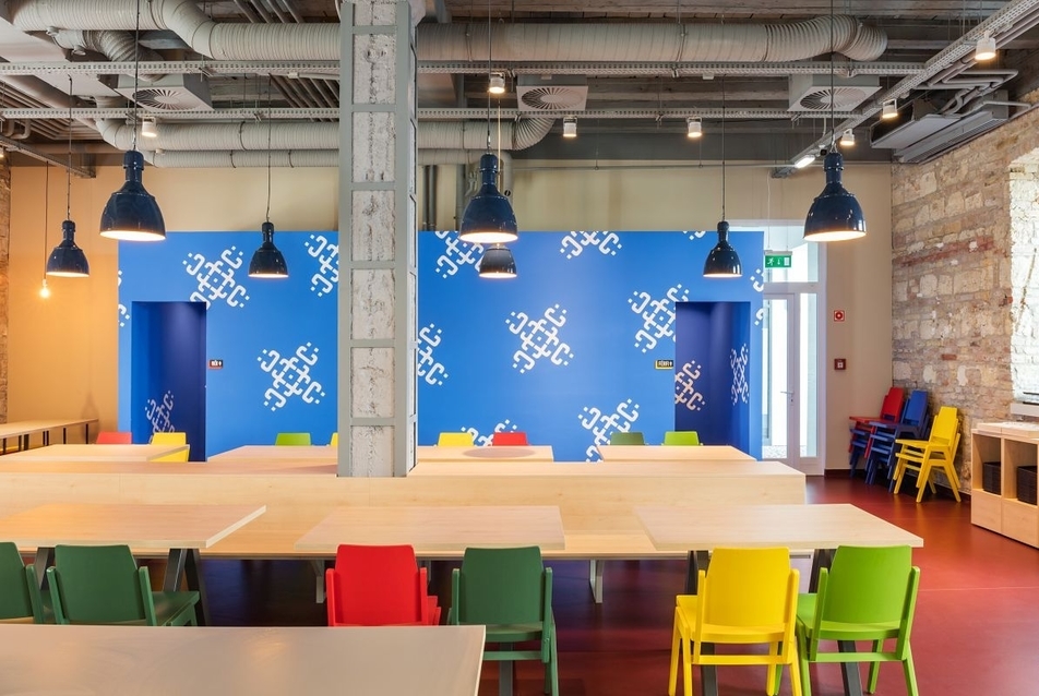 Immediate Homeliness – Central Canteen